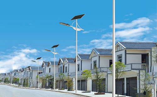 达孜太阳能路灯配置与在乡村道路照明中的应用